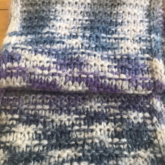 Benetton Knit Wool Blend Scarf - Picture 3 of 5